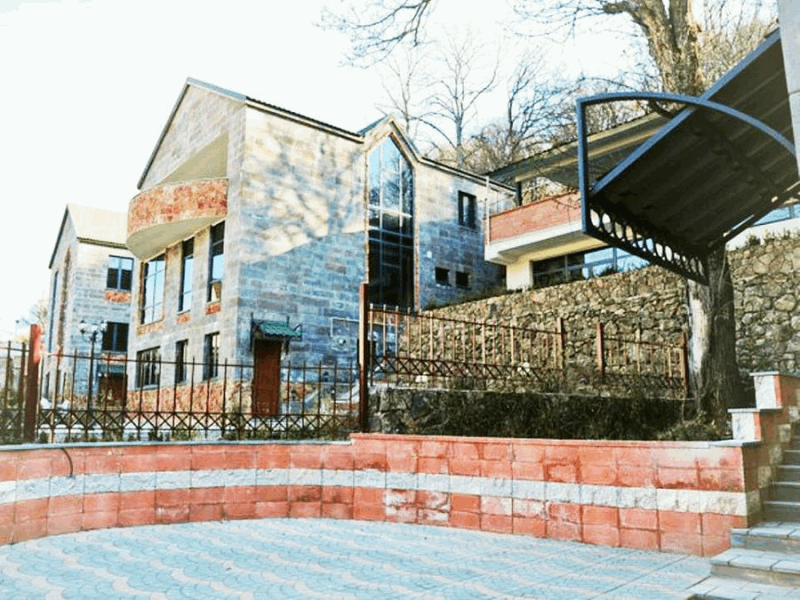 ՀՅՈՒՐԱՆՈՑ ՄԱՐԶԵՐՈՒՄ TSAGHKADZOR ``VILLADZOR APART HOTEL``